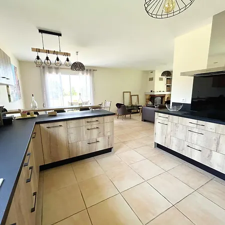 Sheila - Au Bord De L'eau Avec Piscine Prechac (Gers)